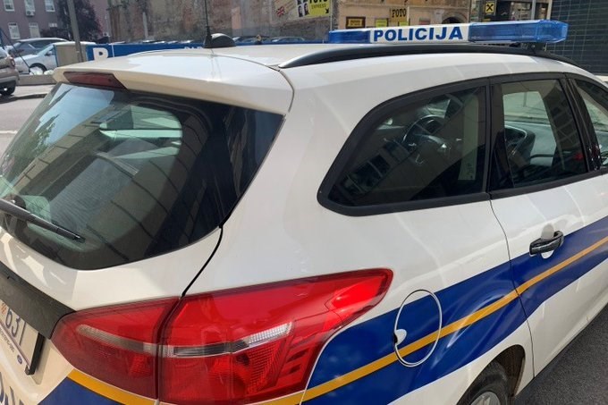 Slika /PU_KZ/Vijesti 2019/Policijski auto.jpg